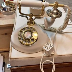 Vintage Style Rotary Phone; as is